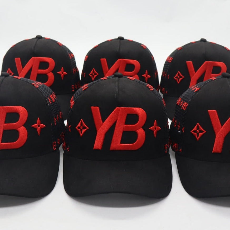 YB V1 MONOGRAM HAT (BLACK/RED)